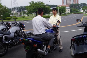 バイクの乗り降り体験