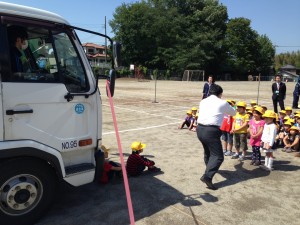 運転席から見えない範囲を知るための実験