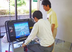 自転車シミュレーター体験♪